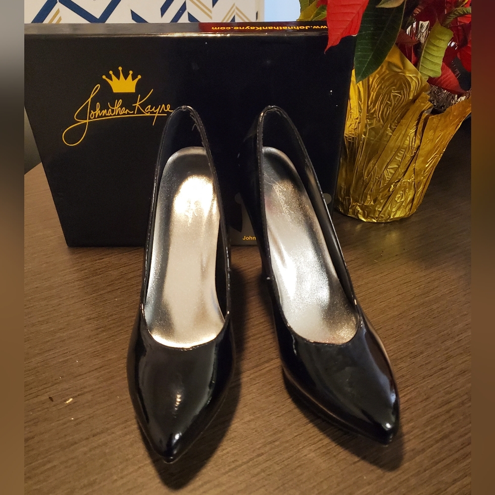 Johnathan Kayne "Barbara" Black Heels 9.5